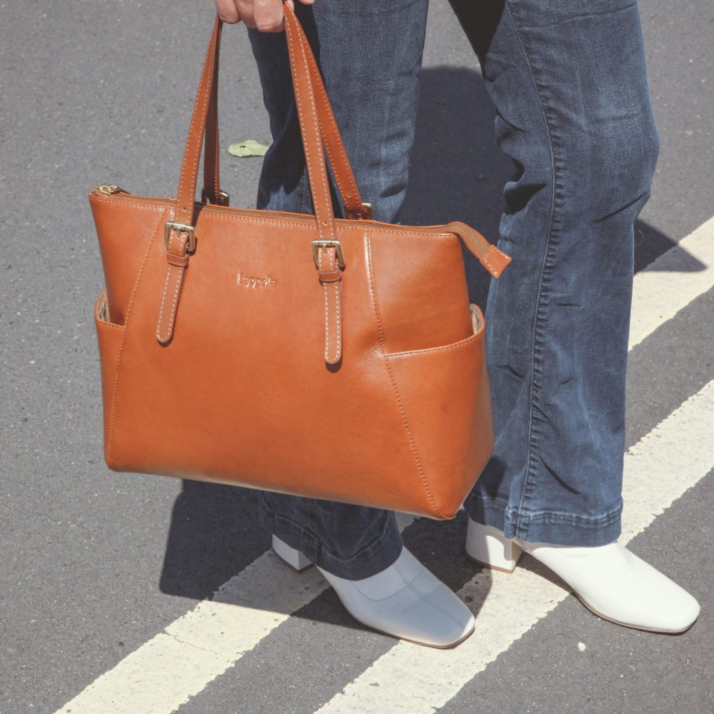 Lapella leather bag